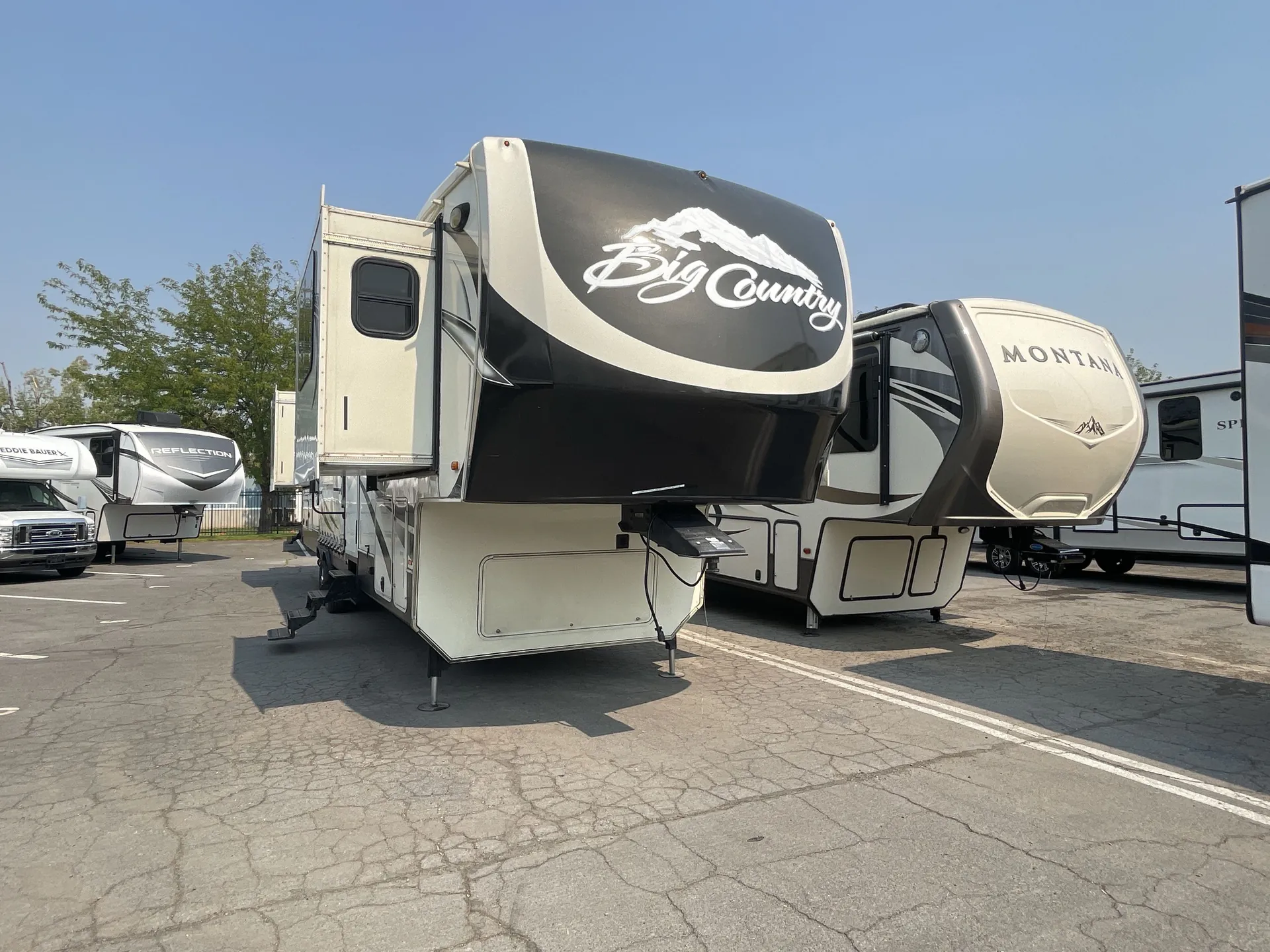 2016 Heartland Big Country 3900FLP - Photo 2