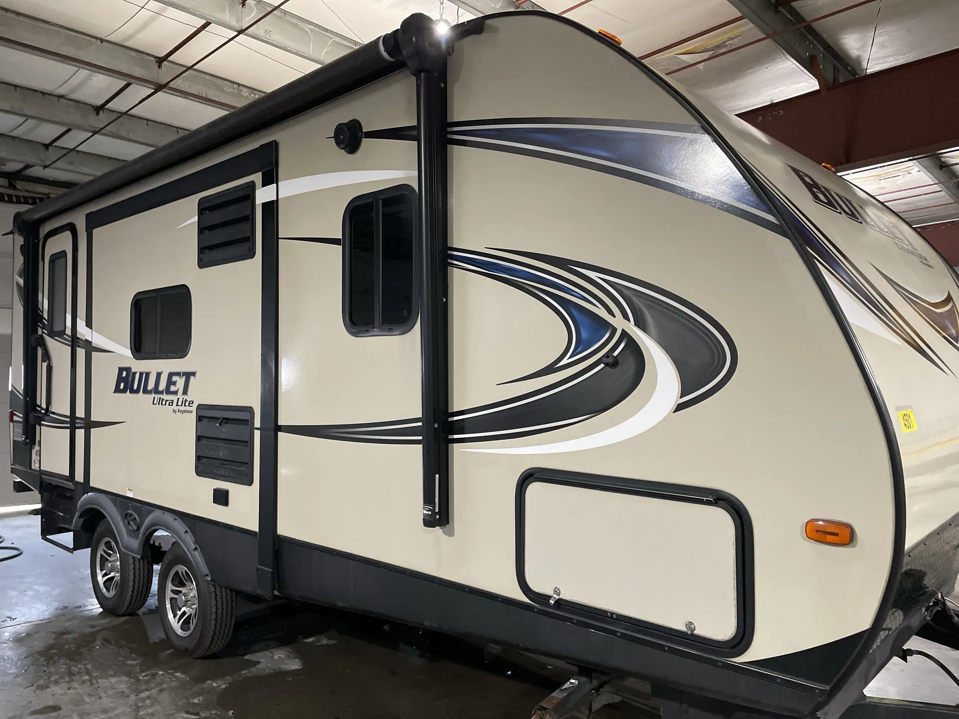 2017 Keystone Bullet 220RBI — campside