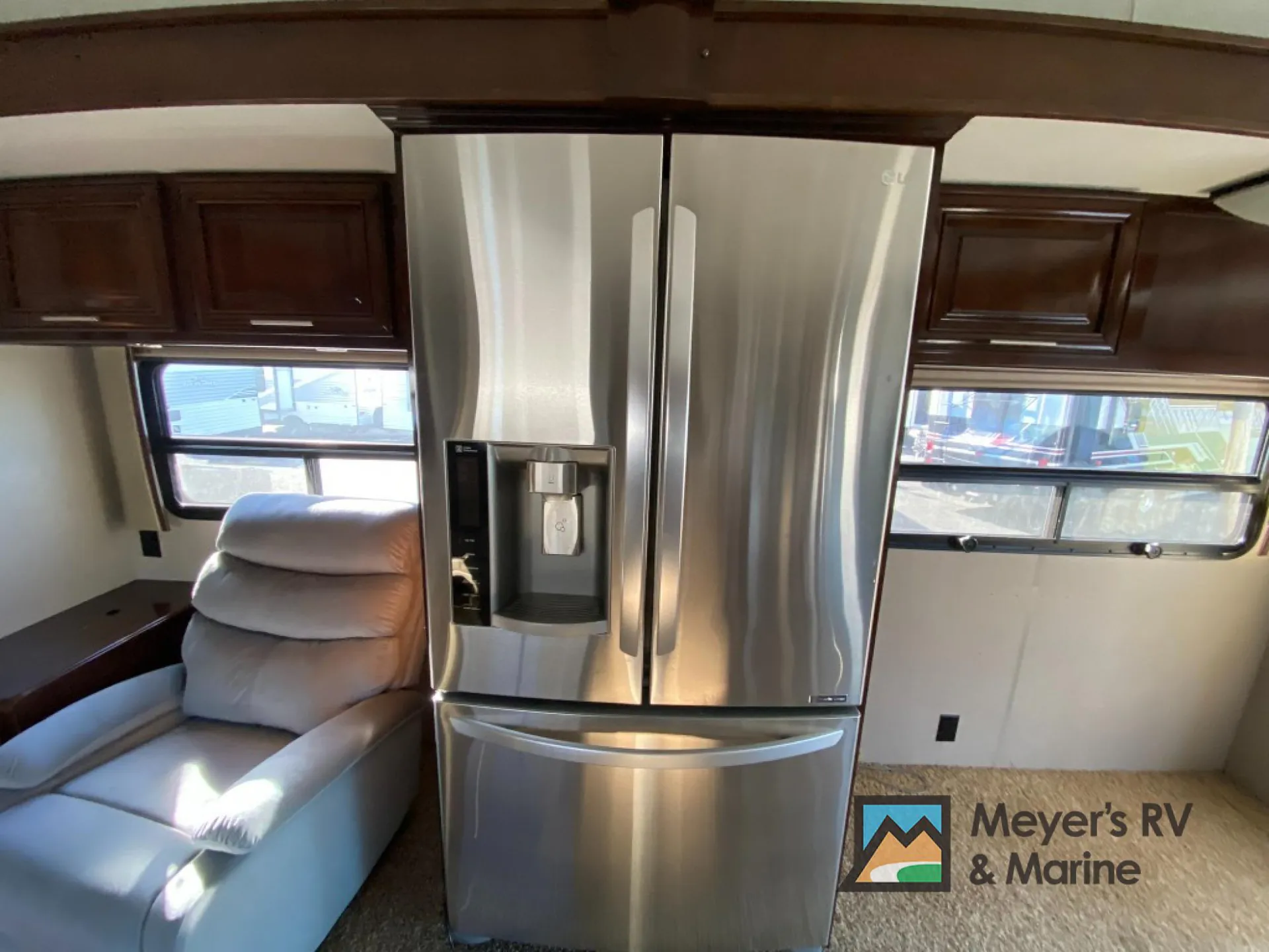 2018 Forest River Georgetown XL 377TS — Photo 6
