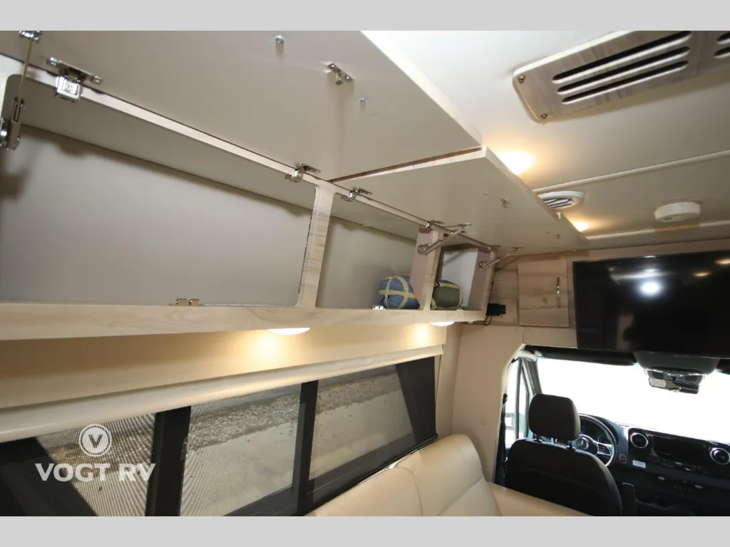 2024 Chinook RV Summit DS, Photos photo 28