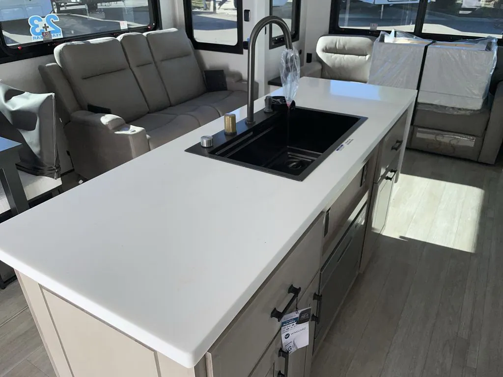 2026 Jayco Pinnacle 36FBTS, Photos photo 6