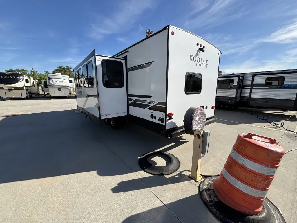2021 Dutchmen Kodiak Ultra-Lite 296BHSL - Photo 3