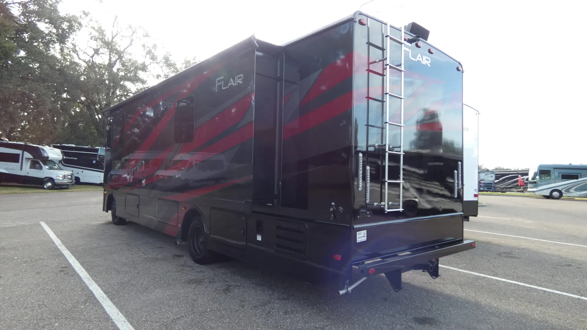 2026 Fleetwood Flair 32S - Photo 4