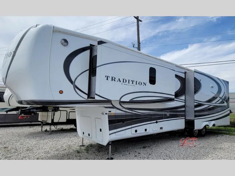 2016 DRV Luxury Suites Tradition 384RSS - Photo 3