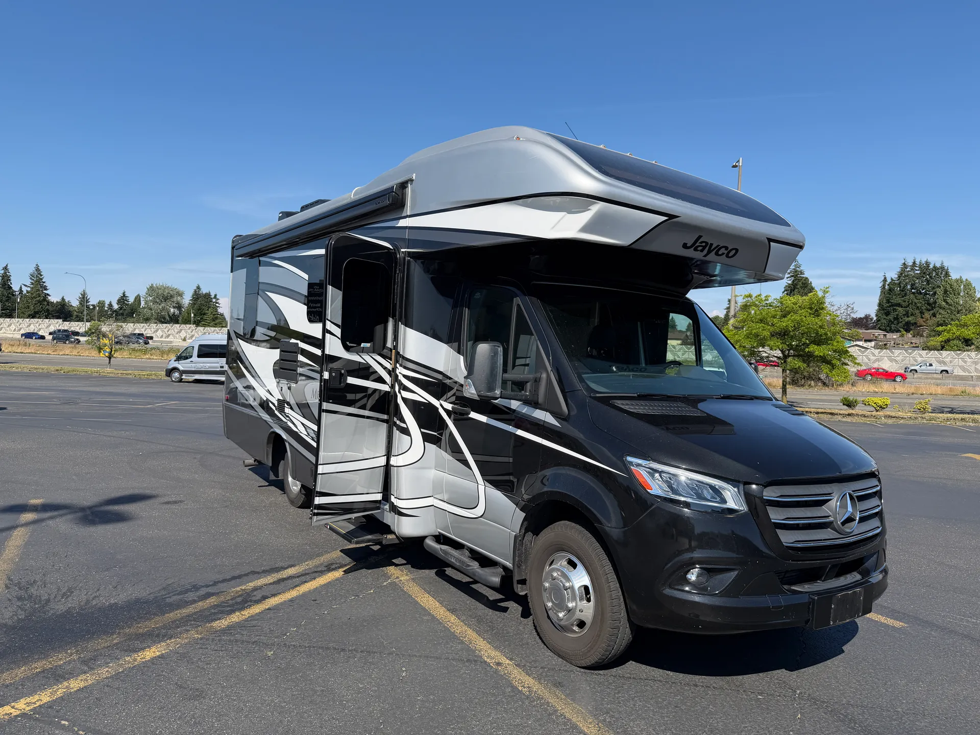 2021 Jayco Melbourne Prestige 24LP dealer photo 1 from RV Country