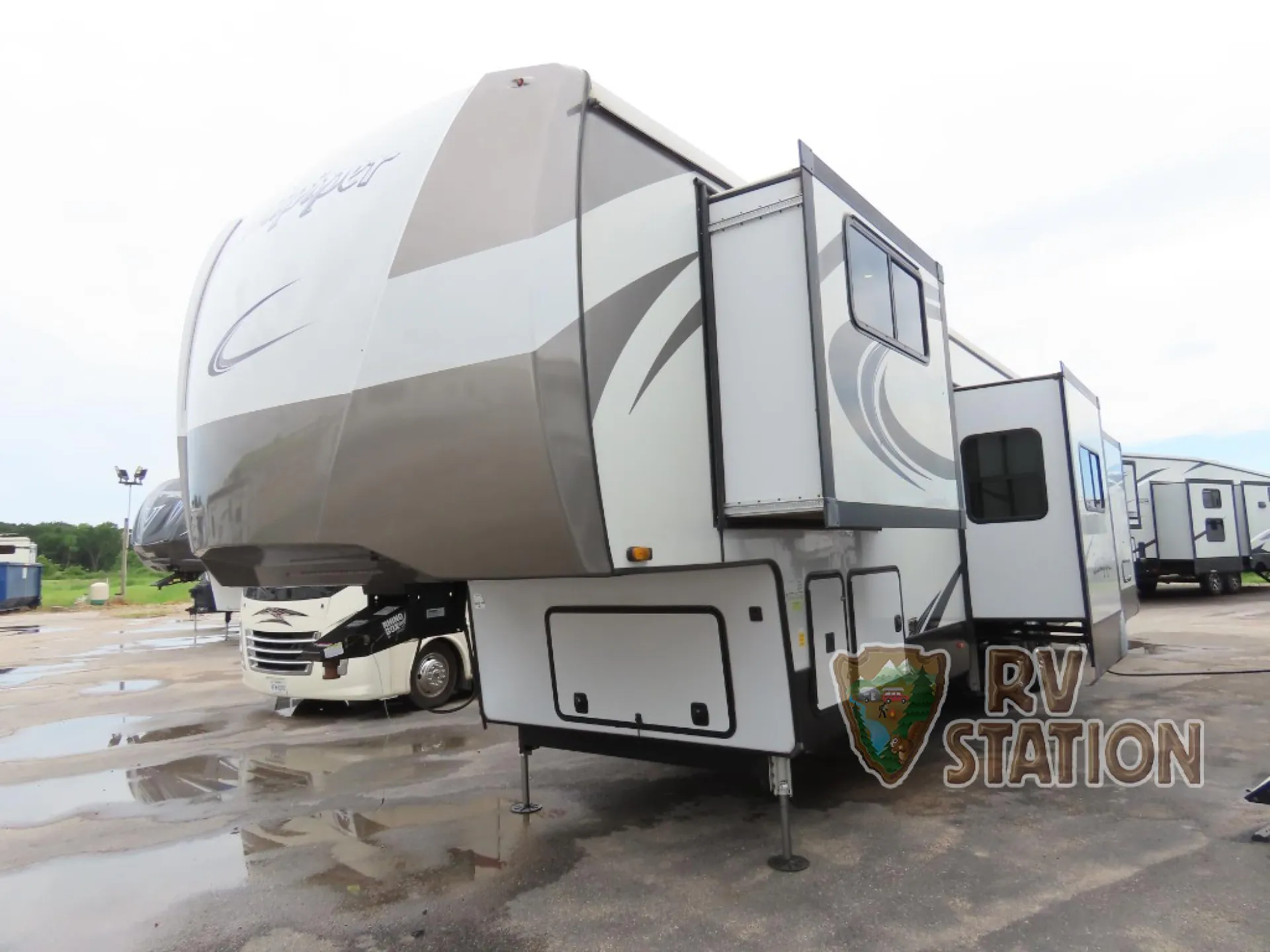 2022 Forest River Sandpiper Luxury 38FKOK - Photo 3