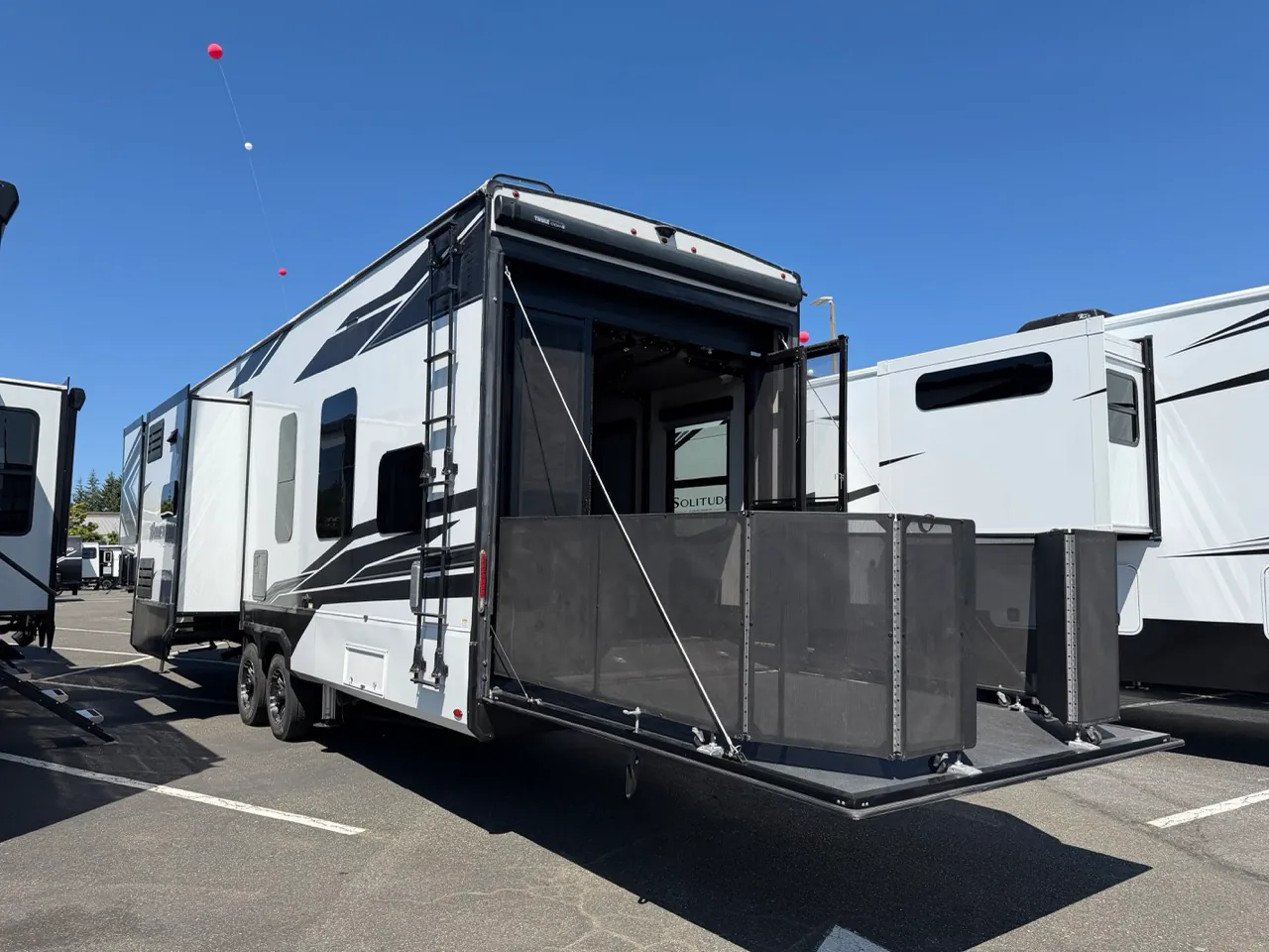 2023 Grand Design Momentum 349M - Photo 3