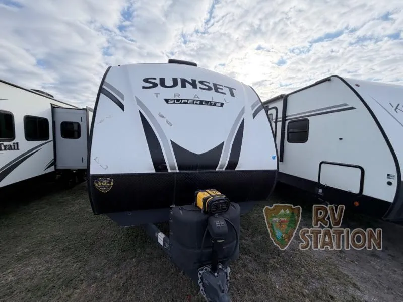 2022 CrossRoads Sunset Trail 330SI - Photo 2