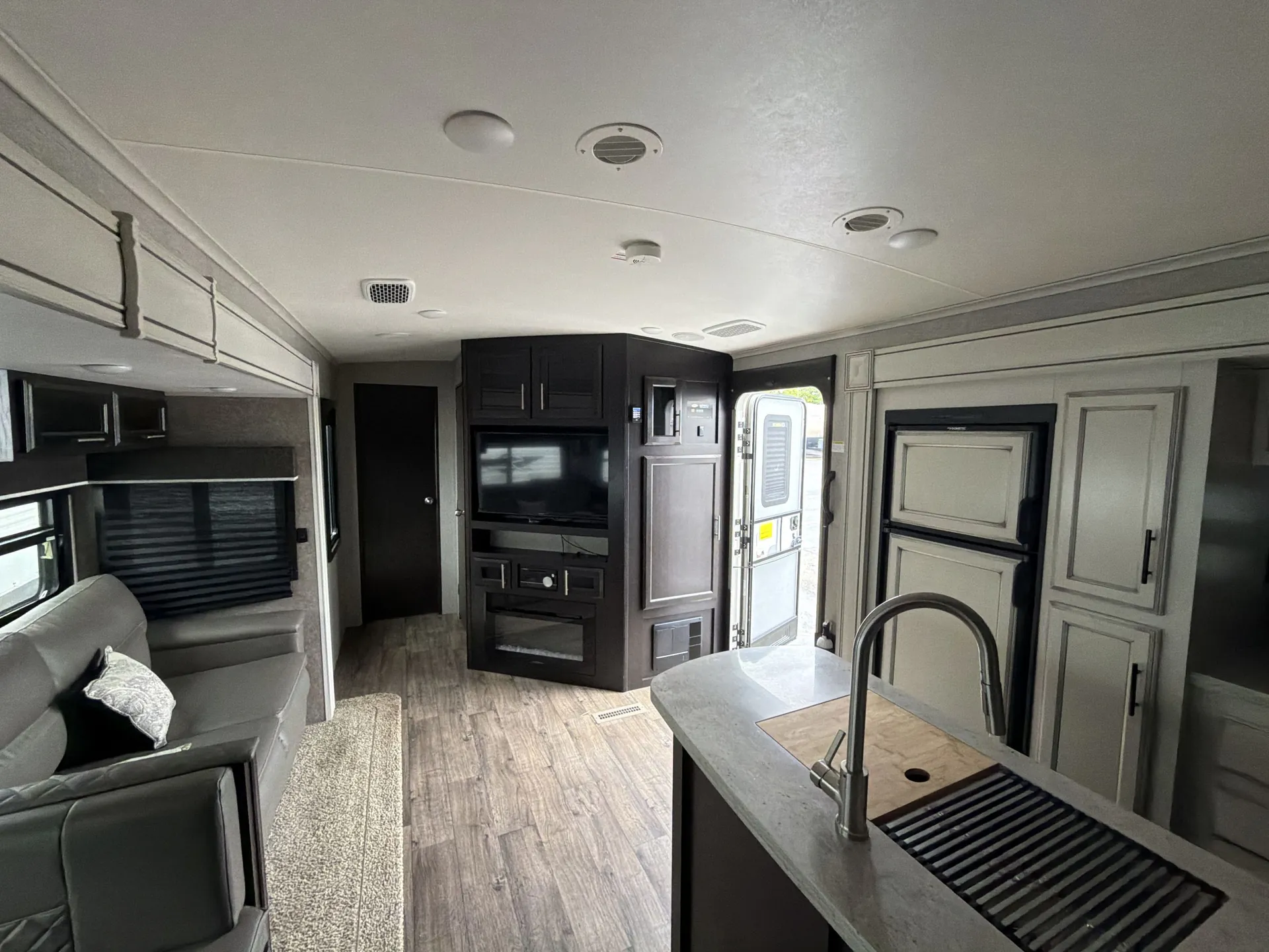 2020 Jayco Eagle HT 324BHTS — living area main