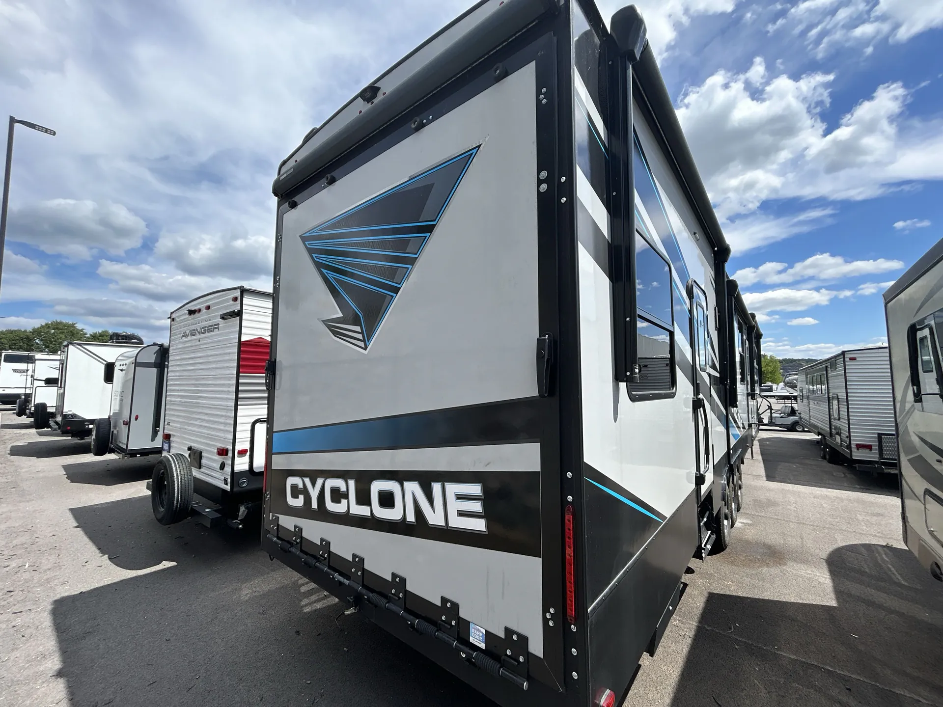 2023 Heartland Cyclone CY 4014C — backside