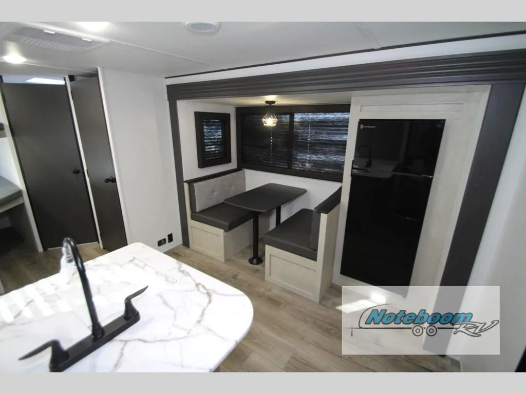 2025 Shasta RVs i-5 Edition 525BHS, Photos photo 9