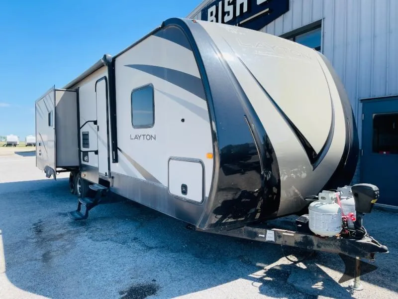 2016 Skyline Layton Javelin 325RL - Main photo