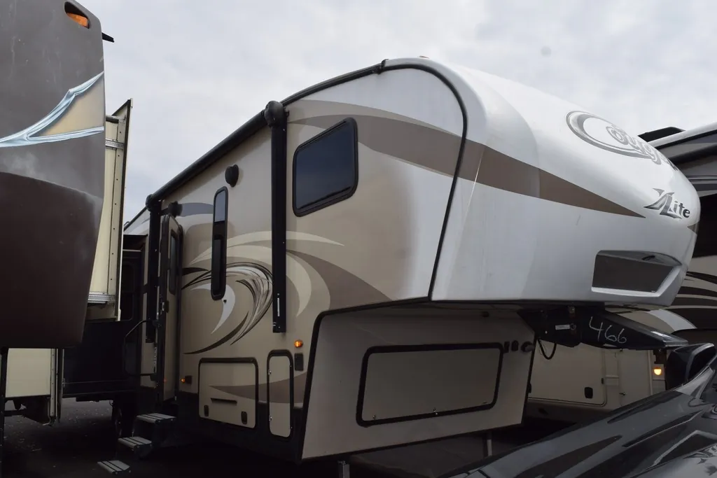 2017 Keystone Cougar XLite 29RES - Photo 4