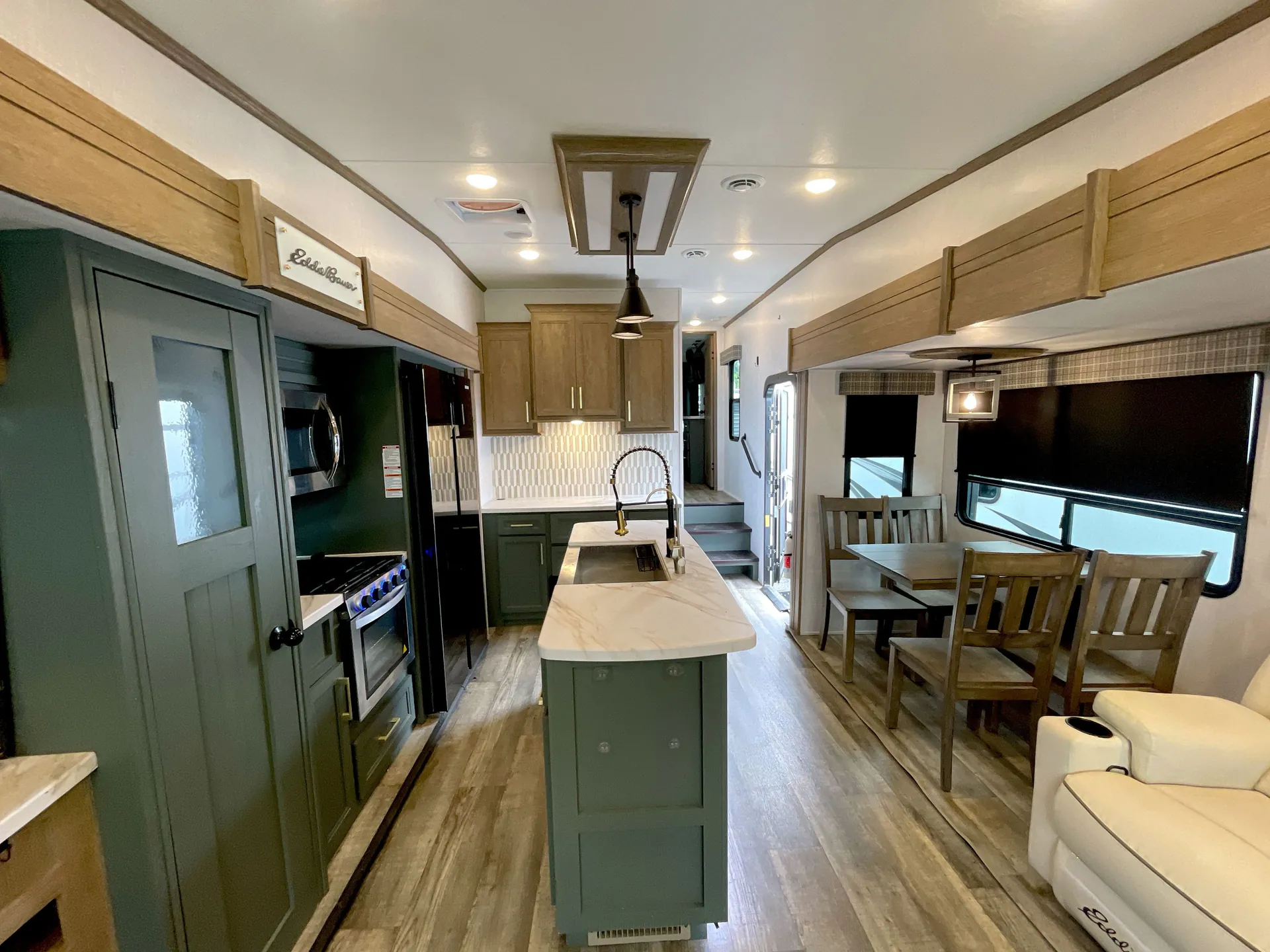 2023 dutchmen Eddie Bauer Signature 310RL — living area main