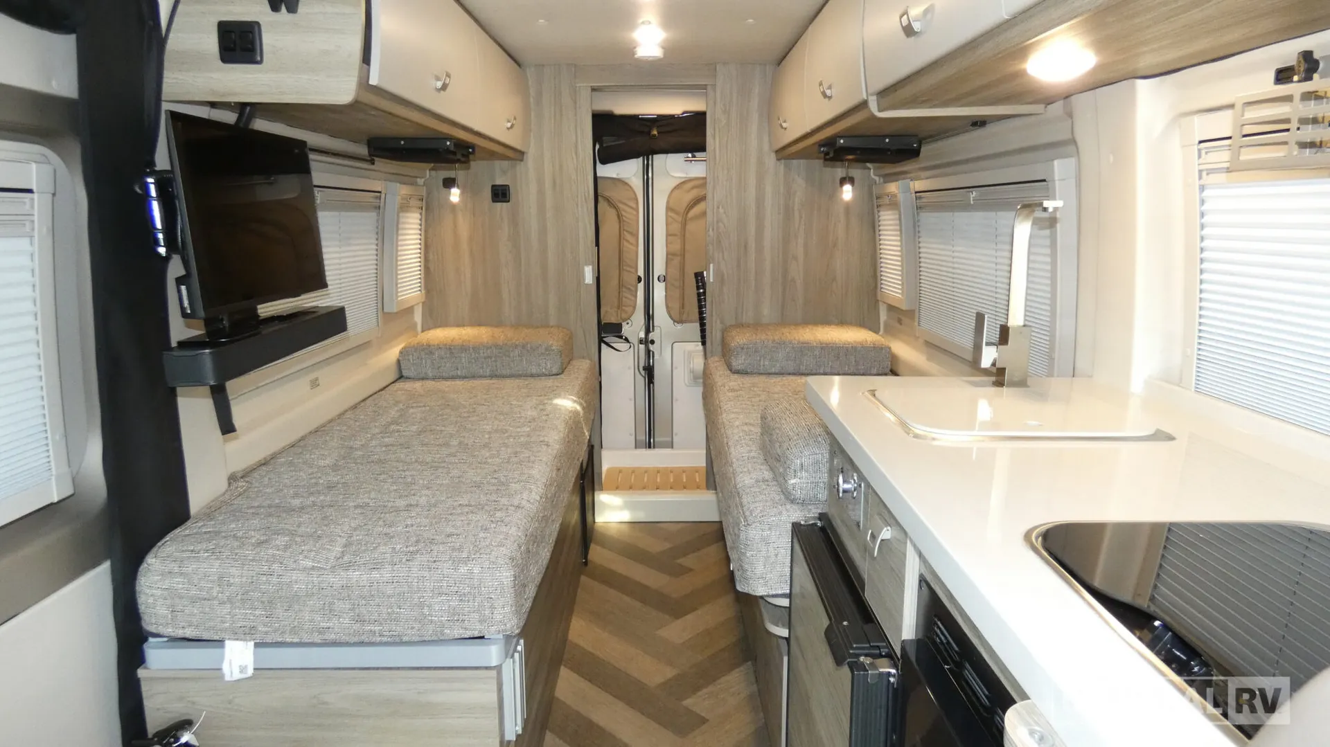 2026 Winnebago TRAVATO 59K - Photo 3