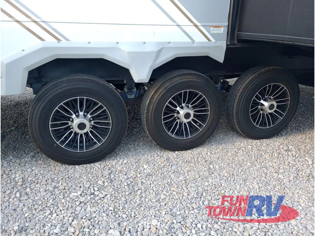 2026 Keystone Raptor 415, Photos photo 21