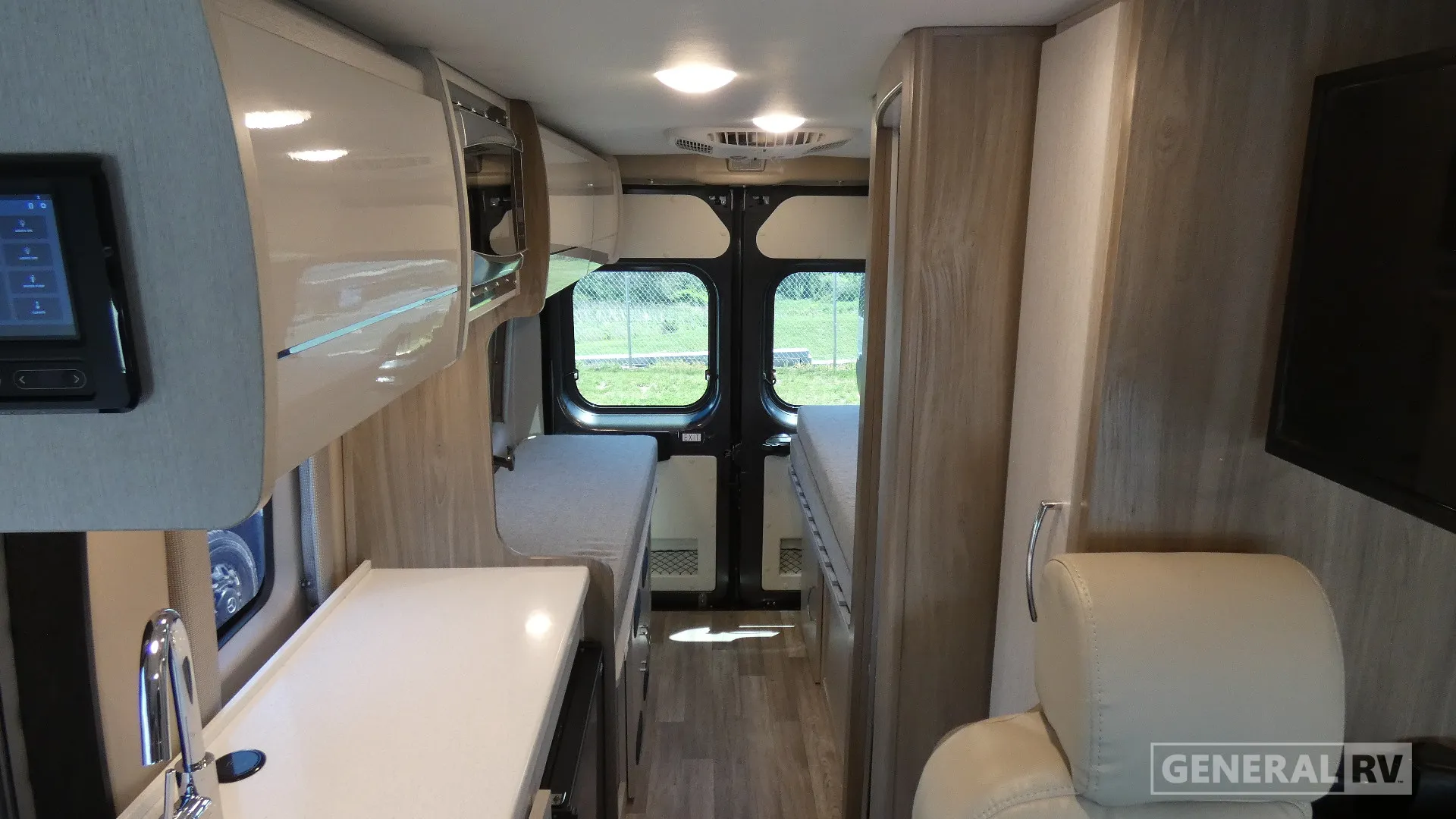 2024 Thor Motor Coach Tellaro 20A - Photo 3