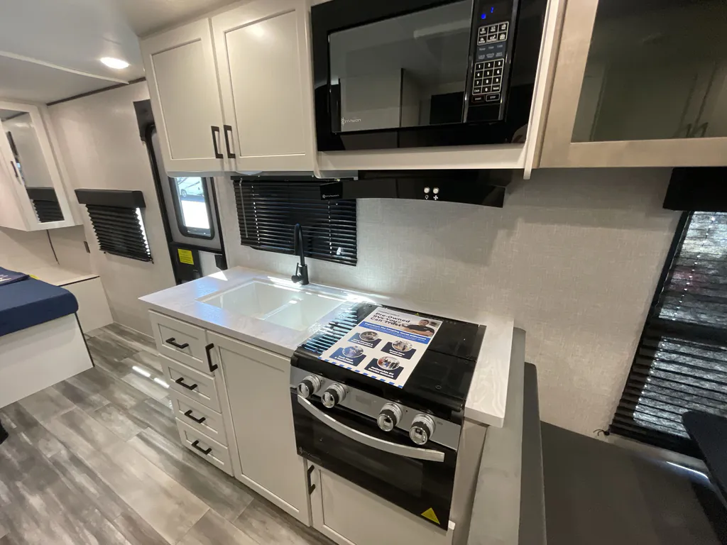2025 Jayco Jay Flight SLX 210QB, Photos photo 10