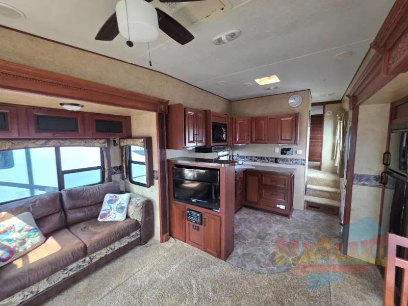 2011 Forest River RV Sierra 300RL - Photo 4