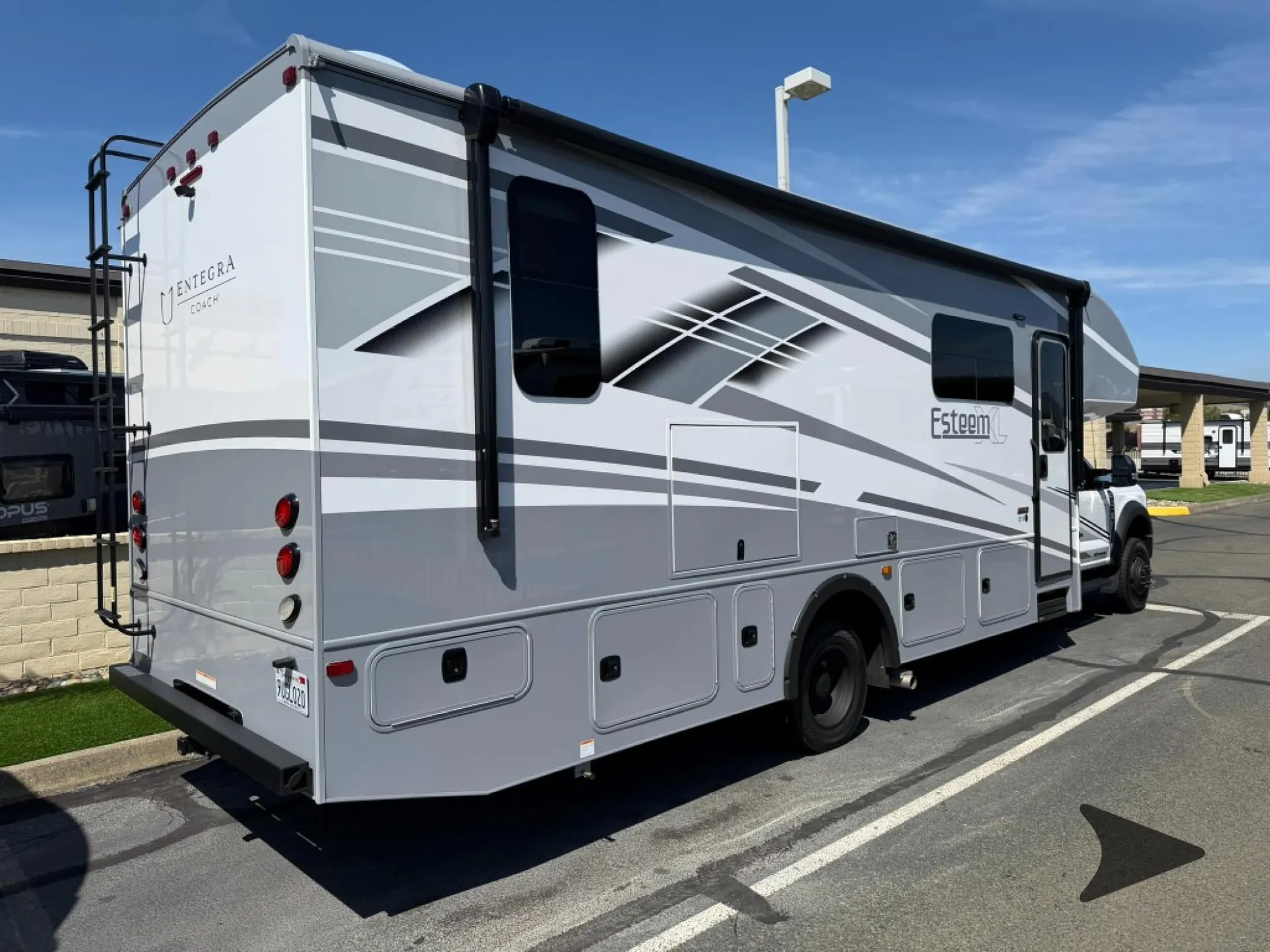 2025 Entegra Coach Esteem XL 32U - Photo 3
