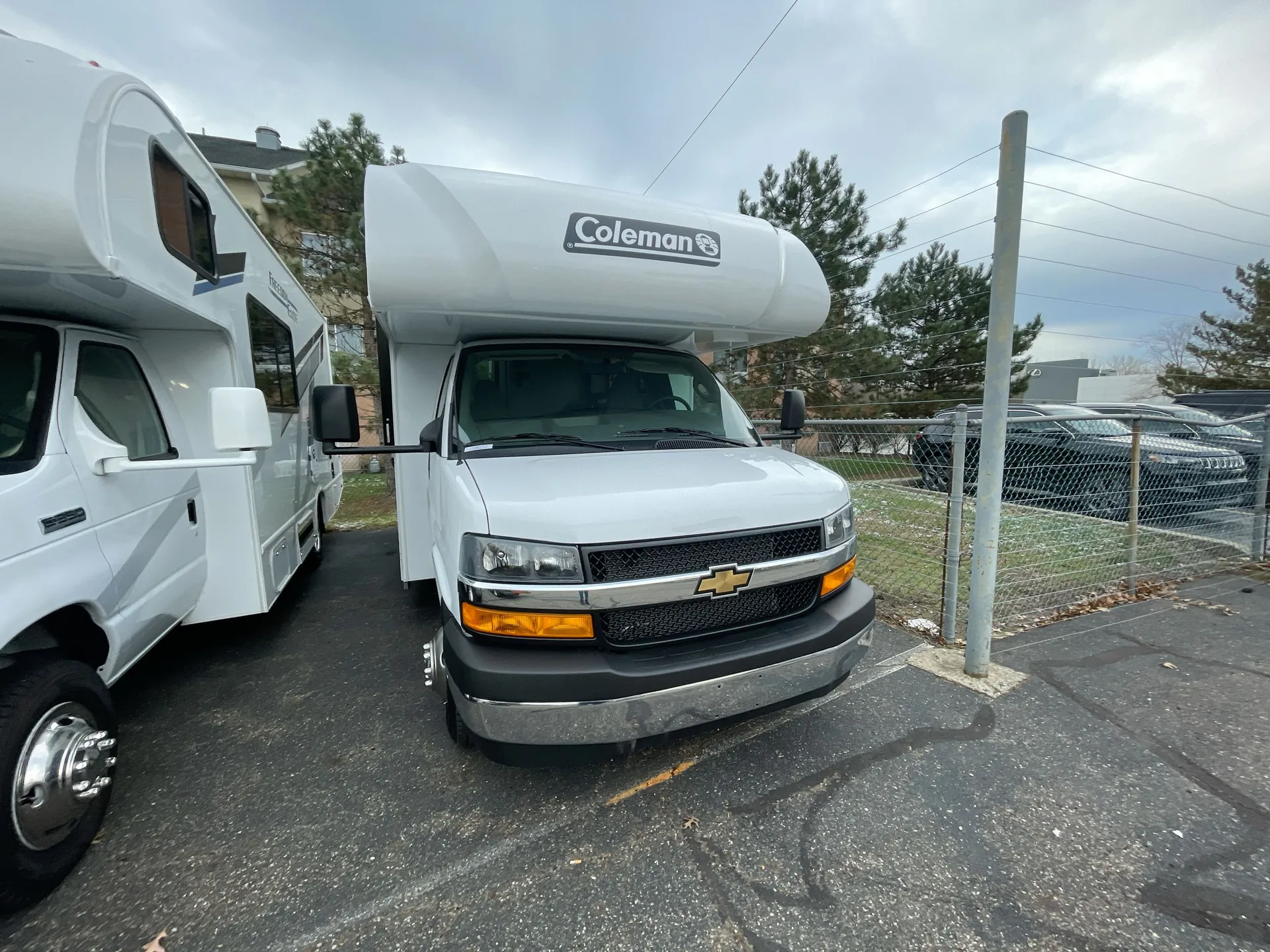 2026 Thor Motor Coach Coleman 19CX - Photo 2