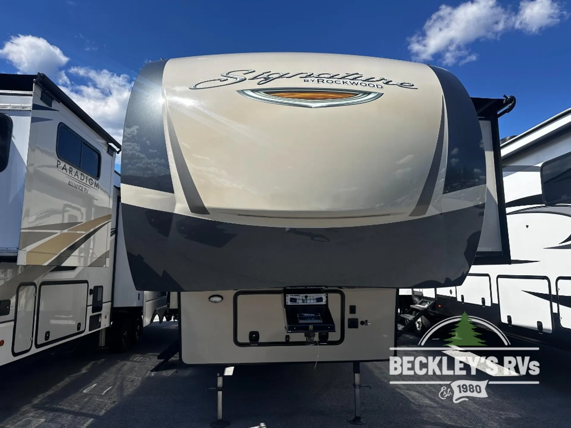 2019 Forest River Rockwood Signature Ultra Lite 8299BS - Photo 3
