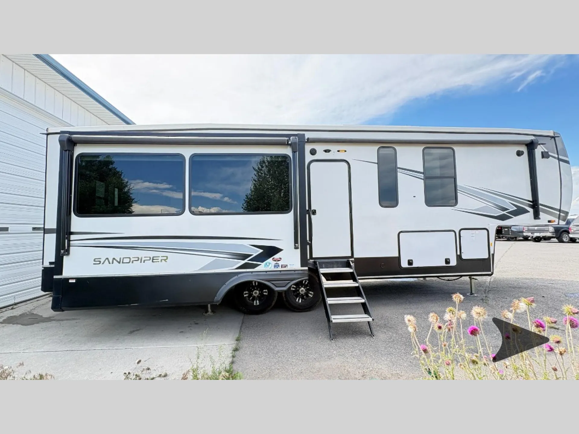 2024 Forest River Sandpiper 3370RLS — Photo 5