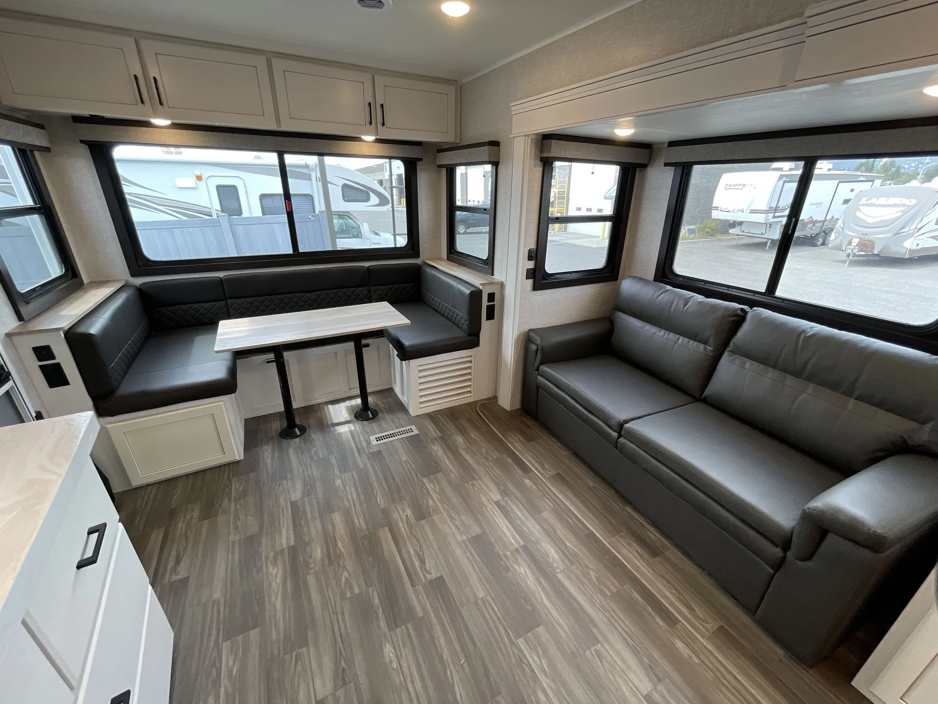 2024 Jayco Eagle 295RUCD — living area main