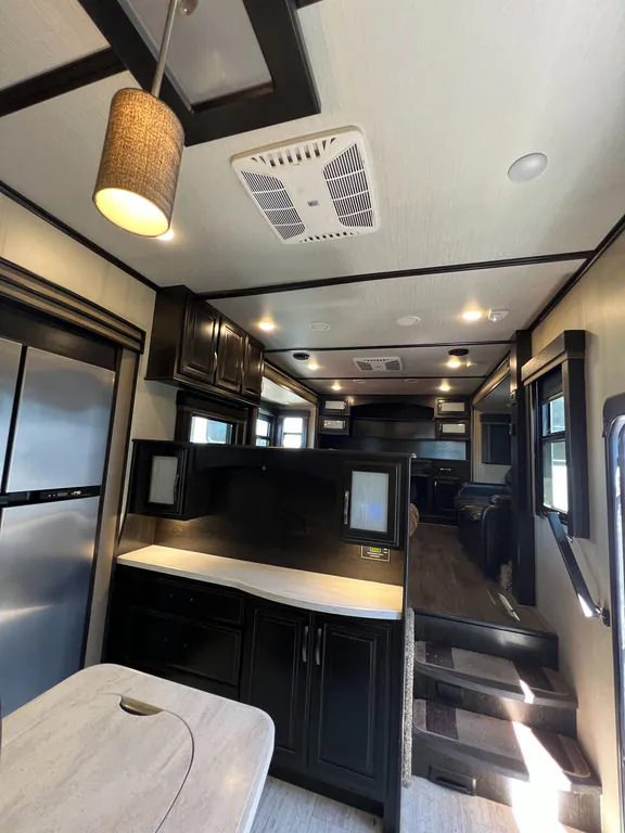 2018 Grand Design Momentum 376TH, Photos photo 22