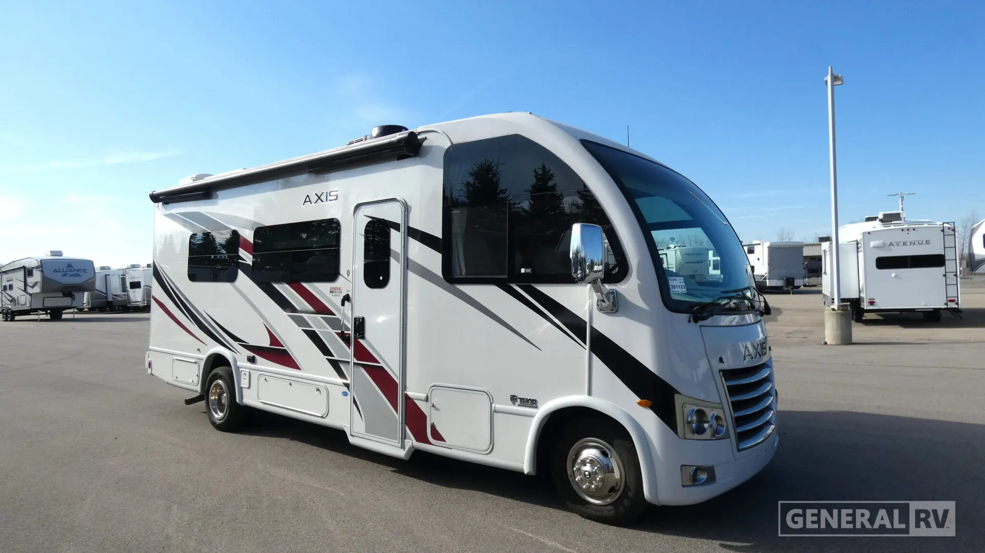 2023 Thor Motor Coach Axis 24.3 - Photo 2