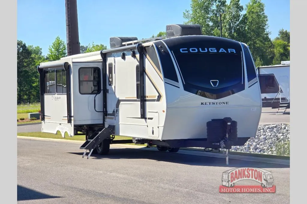 2026 Keystone Cougar Half-Ton 29RLP - Photo 2