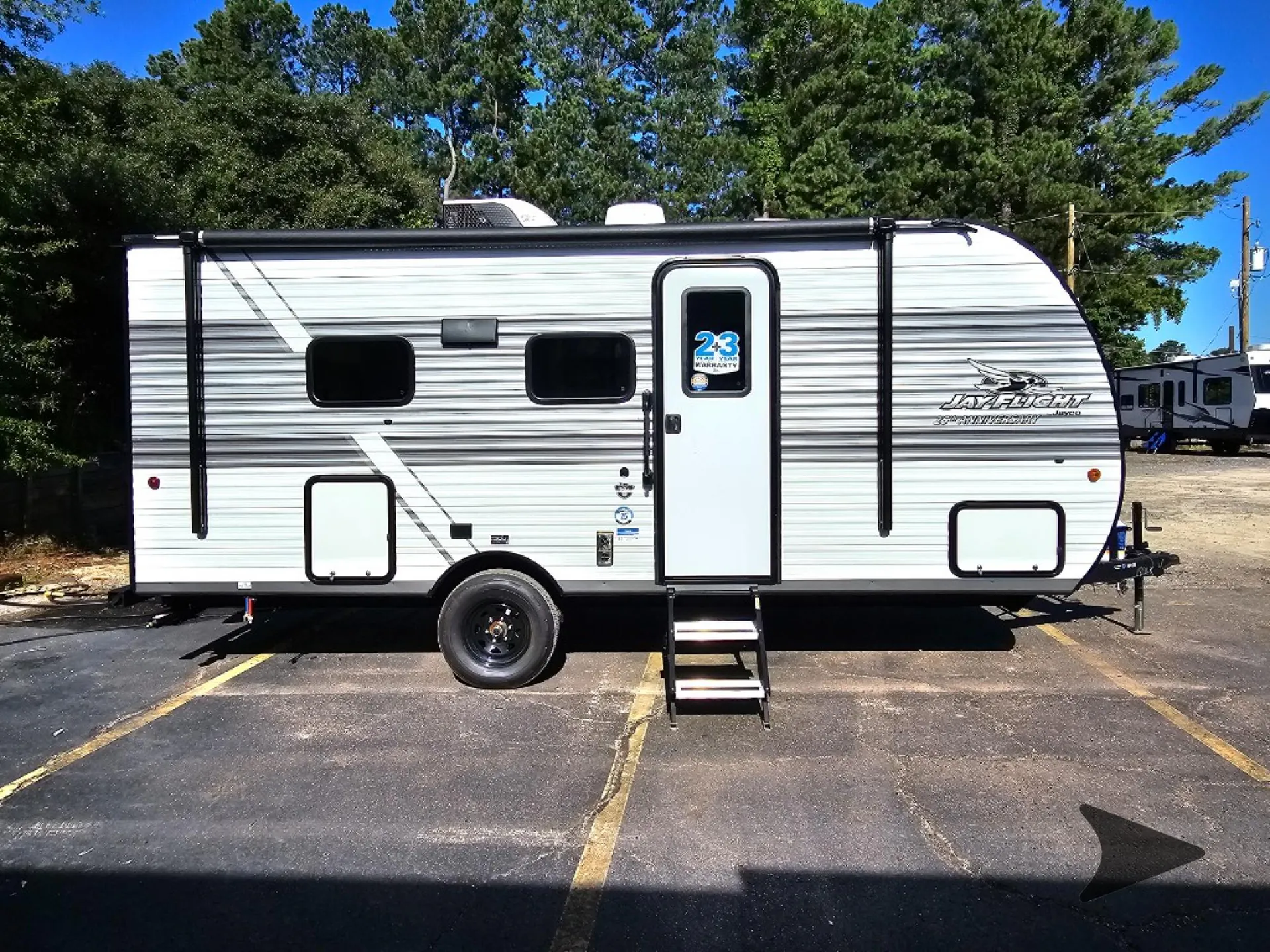 2027 Jayco Jay Flight 180LK - Photo 3