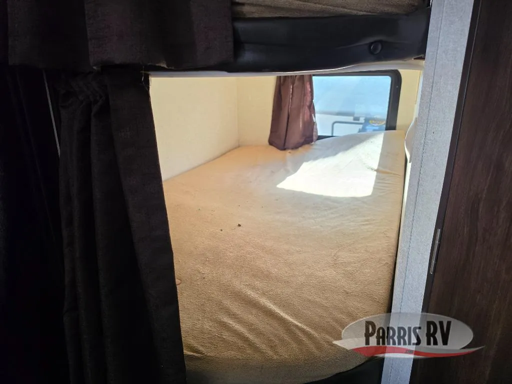 2018 Jayco Jay Flight 242BHS - Photo 3