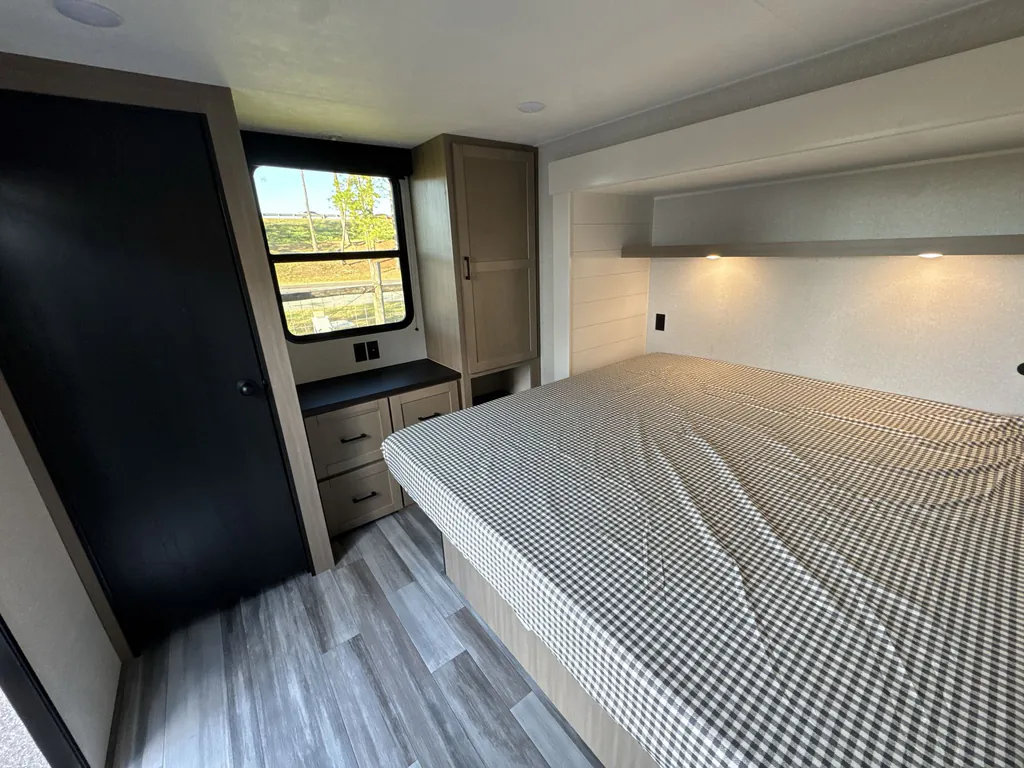 2026 Jayco Jay Flight Bungalow 404LOFT DS, Photos photo 16