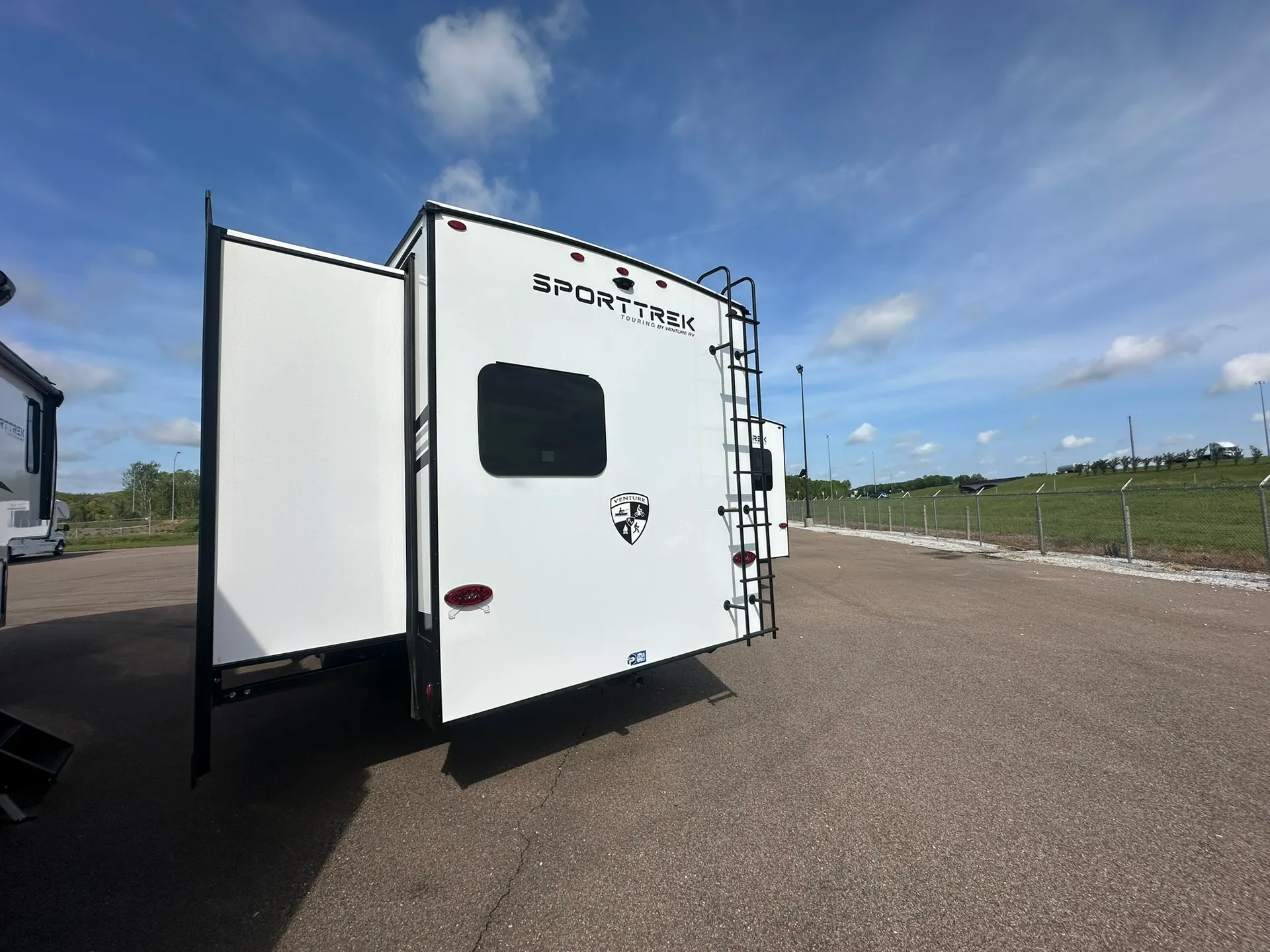 2026 Venture RV SportTrek 5 Touring Edition STTF354VBH - Photo 3