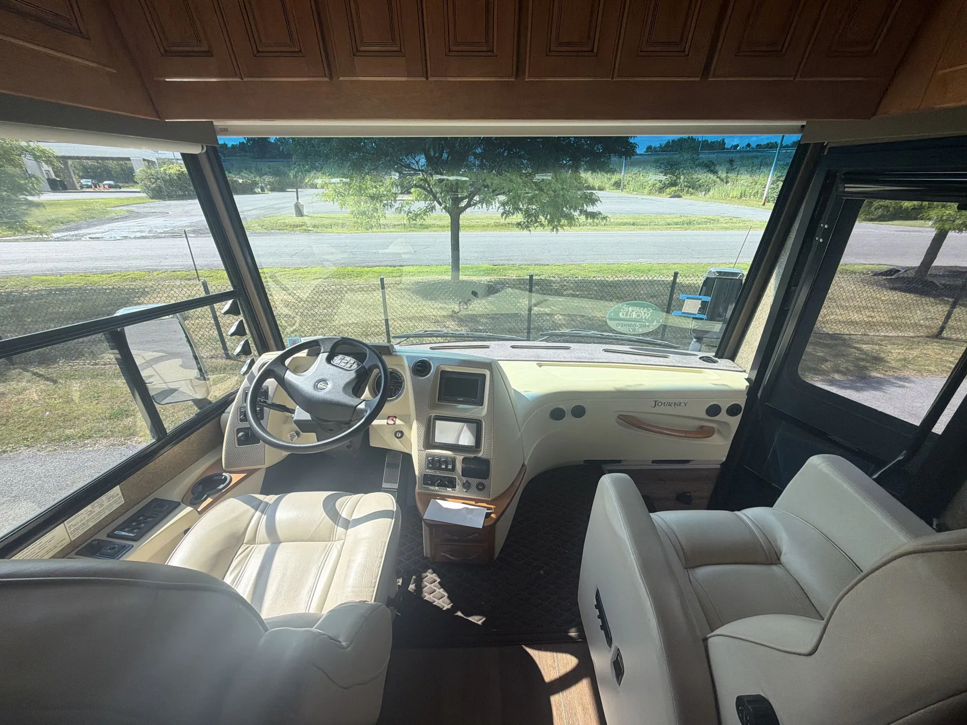 2027 Thor Motor Coach Outlaw Wild West 38M — living area main