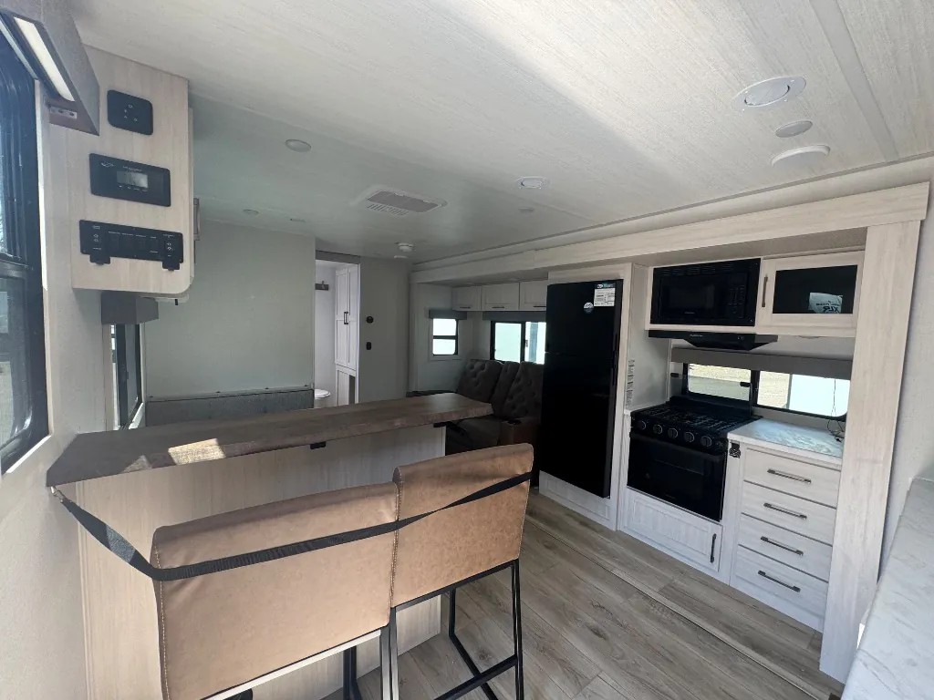 2026 Forest River Surveyor Legend 265RBLE — Photo 5