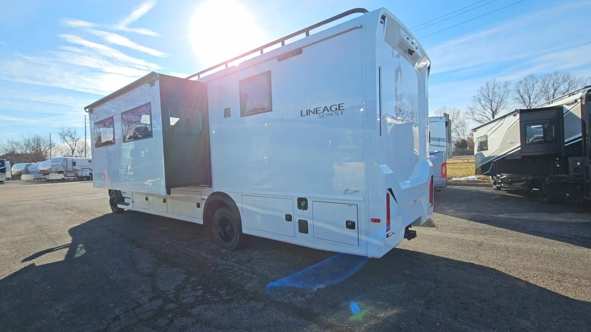 2026 Grand Design Lineage Series F 31ZW - Photo 3