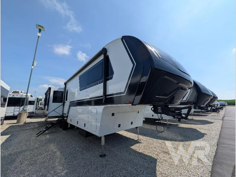 2027 Brinkley Model Z 3600 - Photo 2