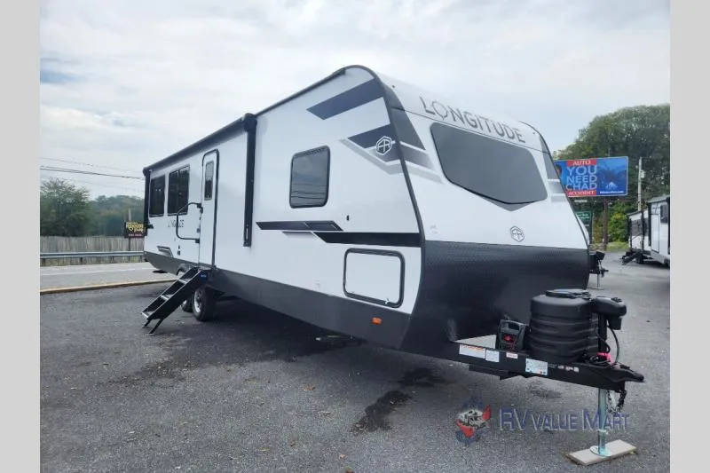 2026 East to West Longitude 310RL - Photo 2