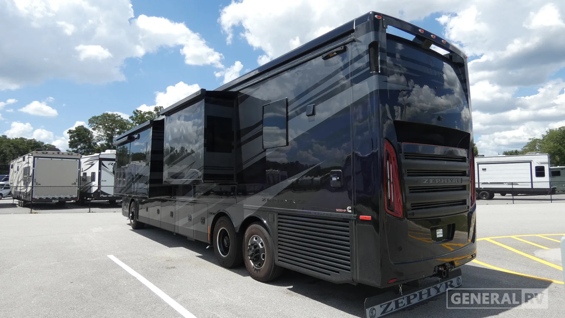 2026 Tiffin Zephyr 45 PZ - Photo 4