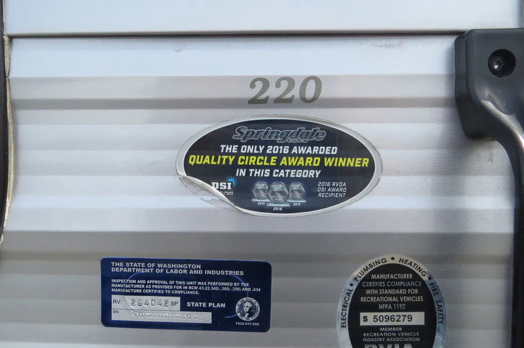2019 Keystone Springdale 220BHWE - Photo 3