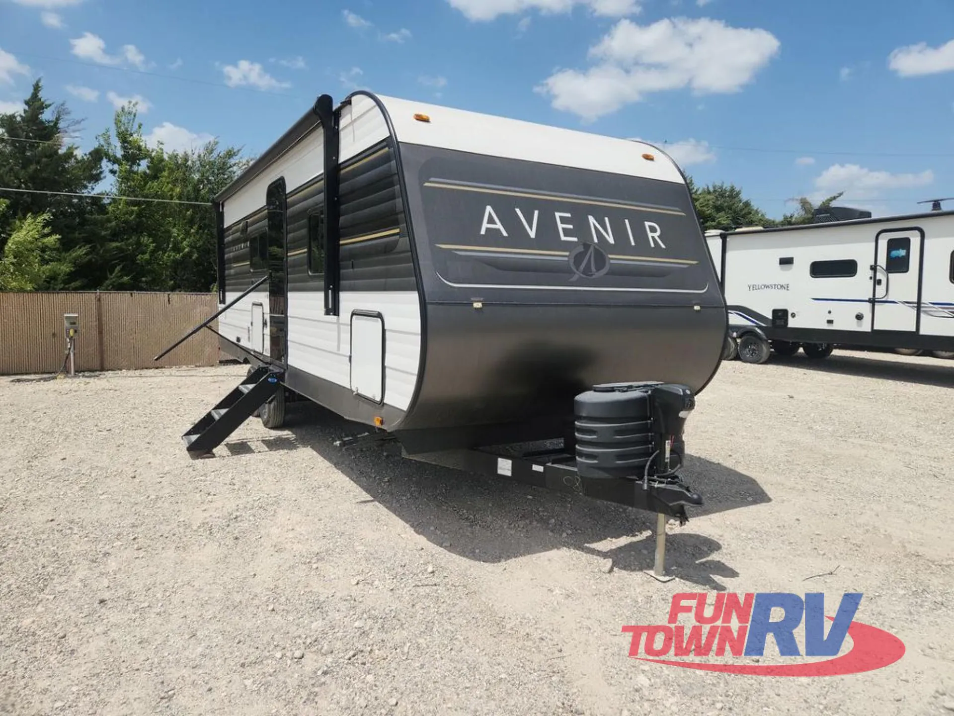 2025 Cruiser RV Avenir 24RB - Photo 3