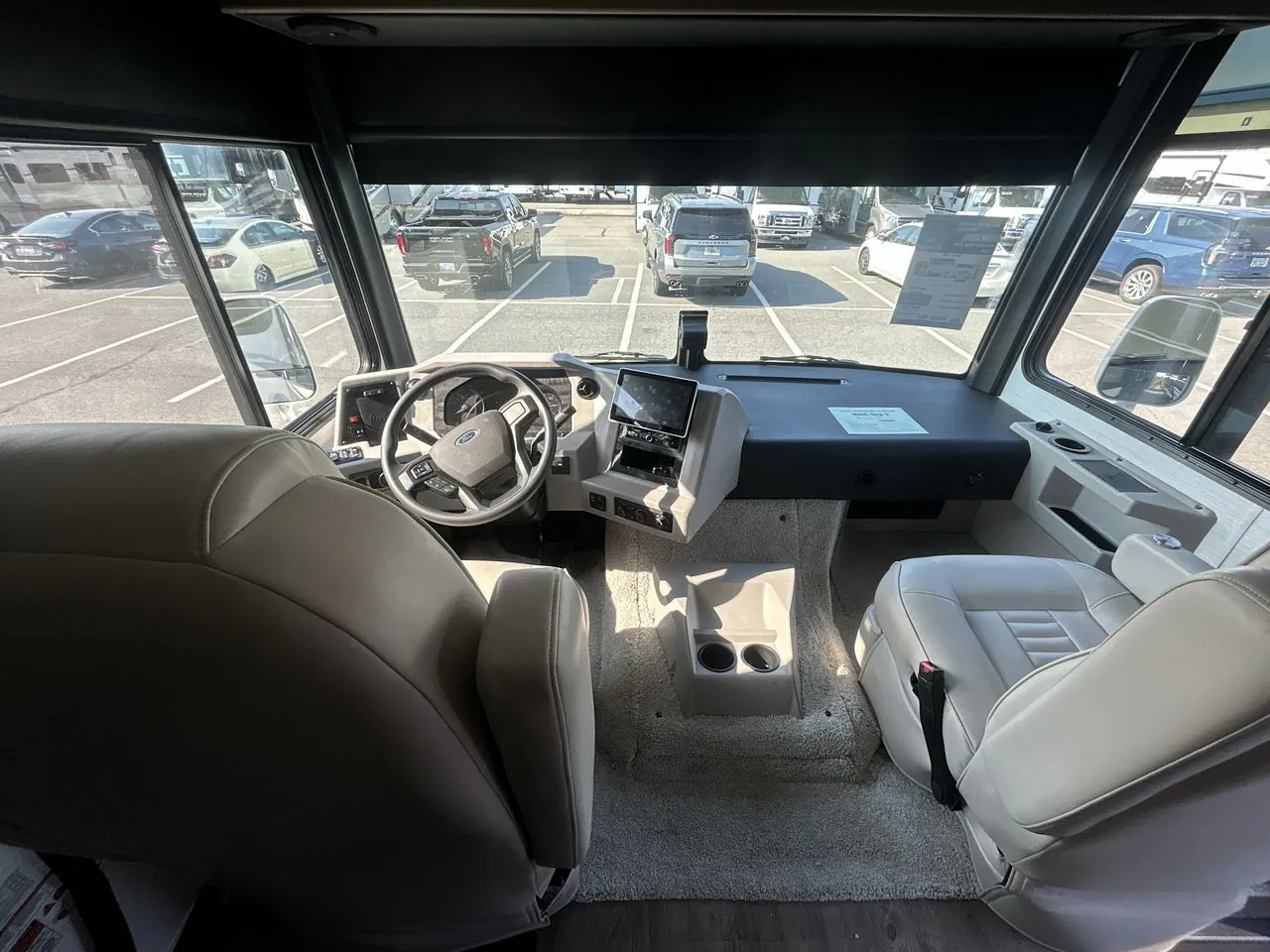 2026 Newmar Bay Star 3609 - Photo 3