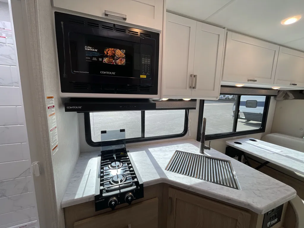 2026 Thor Motor Coach Freedom Elite 28HZ, Photos photo 11