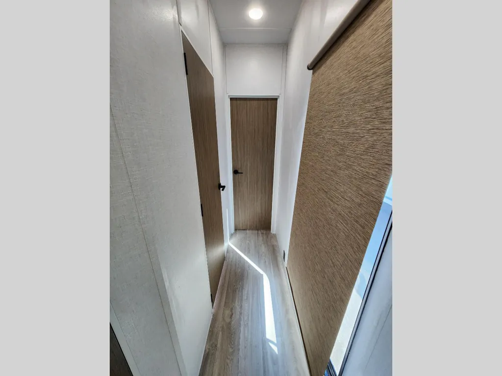 2027 Forest River Salem Villa 40RLB, Photos photo 16