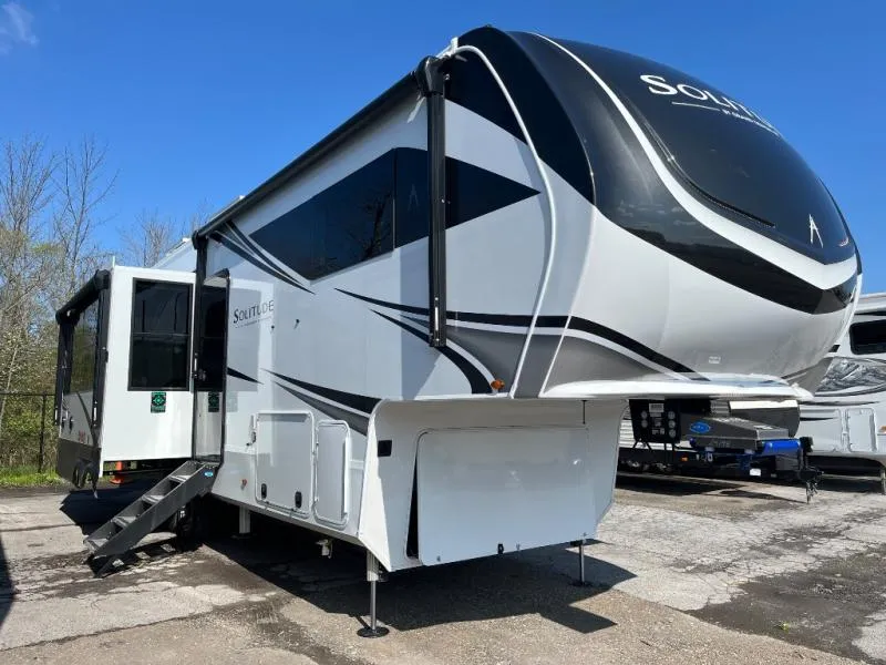 2026 Grand Design Solitude 310GK - Photo 2
