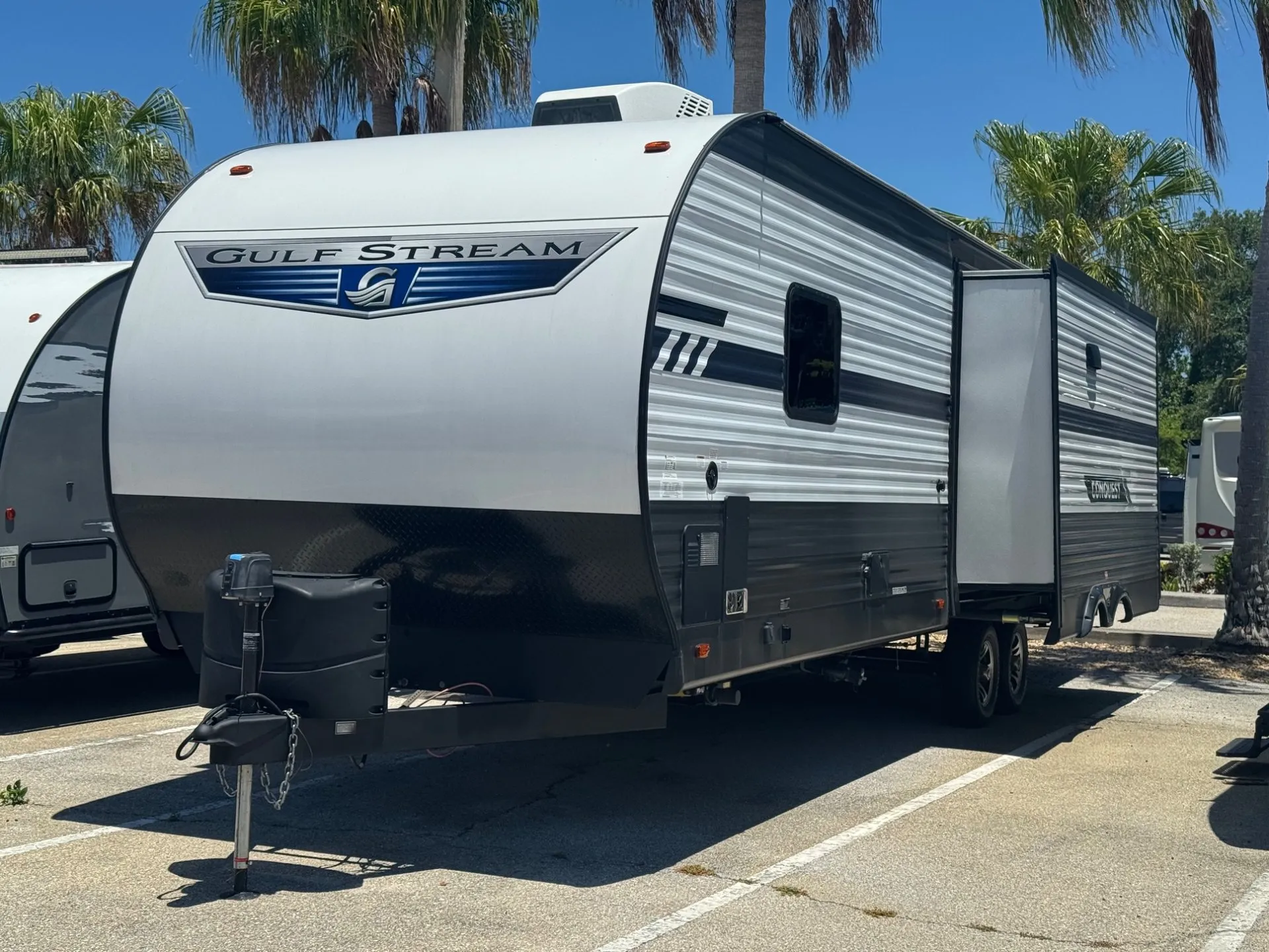 2023 Gulf Stream Conquest 299RLI - Photo 3