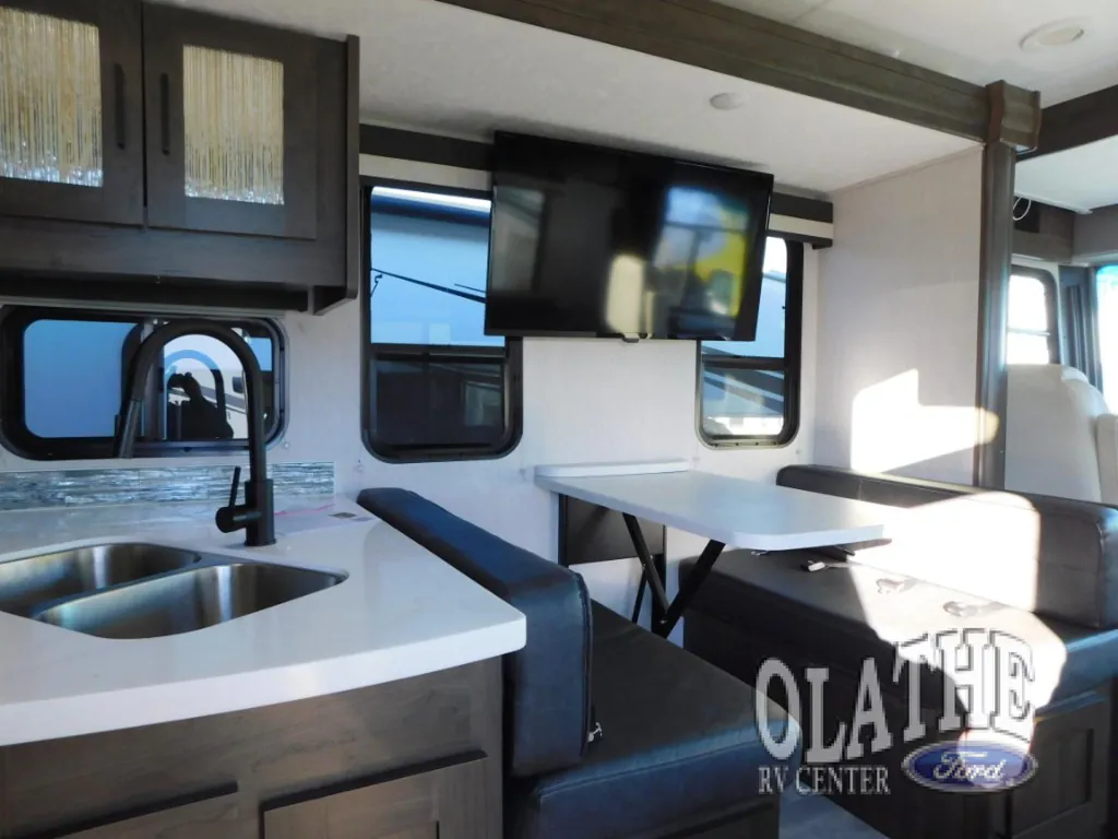 2024 Coachmen Pursuit 31BH, Photos photo 7