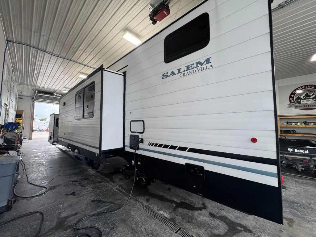 2026 Forest River Salem Grand Villa 42ICE, Photos photo 5